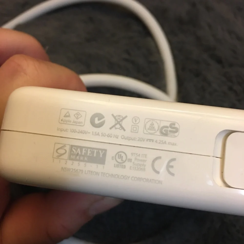 Apple power adapter